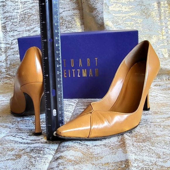 Stuart Weitzman nude pumps size 7 - Picture 2 of 6